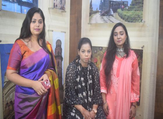 জানুন আই-লাইনার ব্যবহারের সহজ ট্রিকস