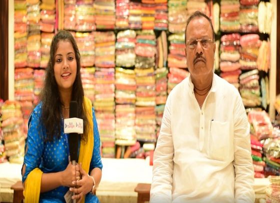 Kolkata’s 'Adi Dhakeshwari' offering sarees for generations!